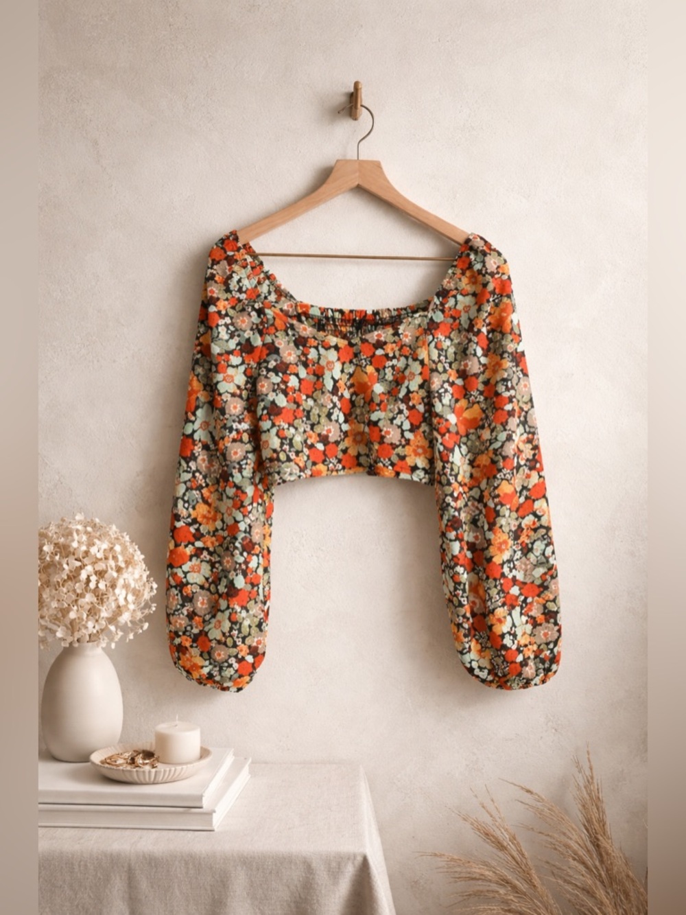 Vero Moda Saga Sweetheart Crop Top Black Multicolor Medium Long Sleeve NWT